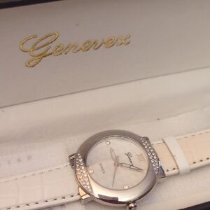 Elegant White and Silver Watch